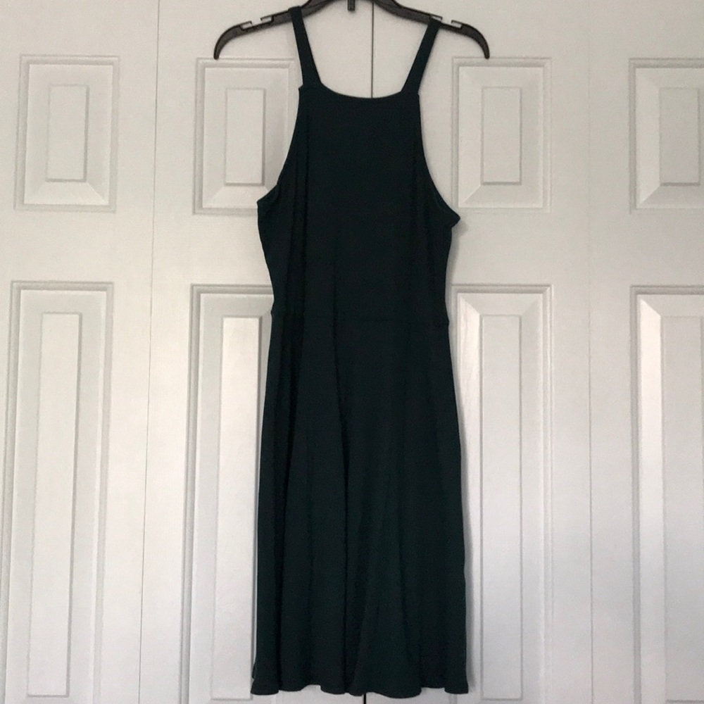 Sleeveless dress